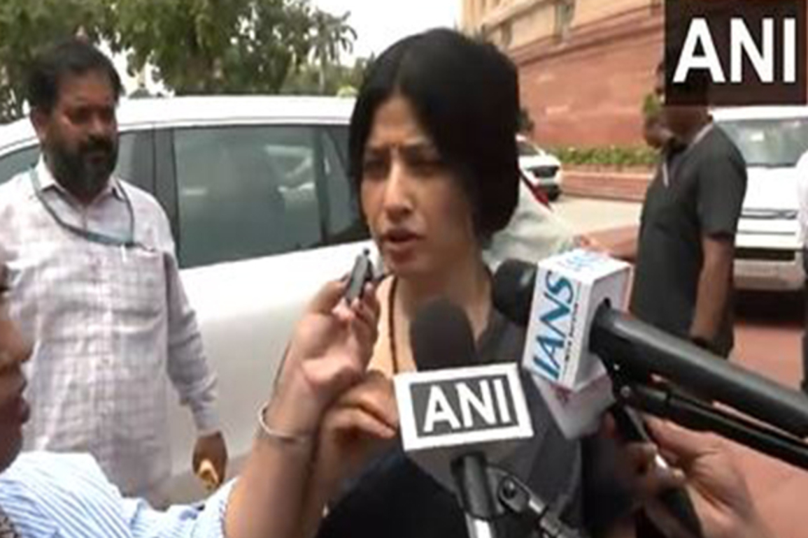 "EC exerting its monopoly, working on instructions of government": SP MP Dimple Yadav on Bihar's SIR