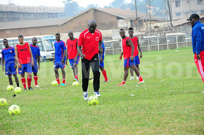 iberian football legend eorge eah in a practice session with the team at akivubo une 5 2013 