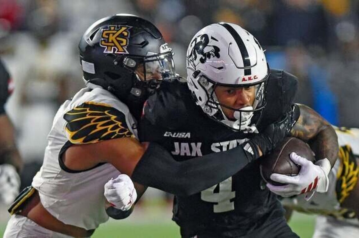 FBS rushing leader Cam Cook of Jacksonville State to enter portal