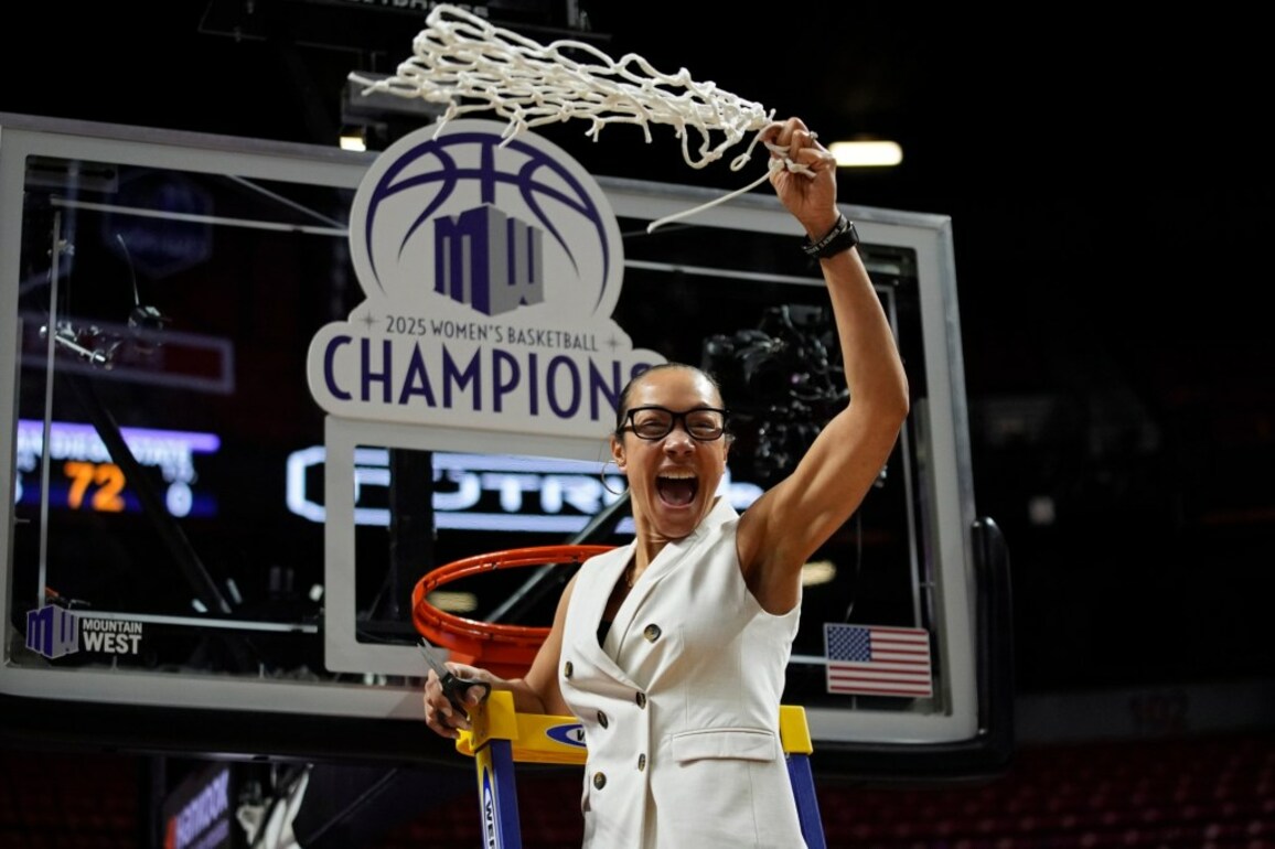 Its deja vu for Aztecs, coach when they face LSU in NCAA Tournament  San Diego Union-Tribune