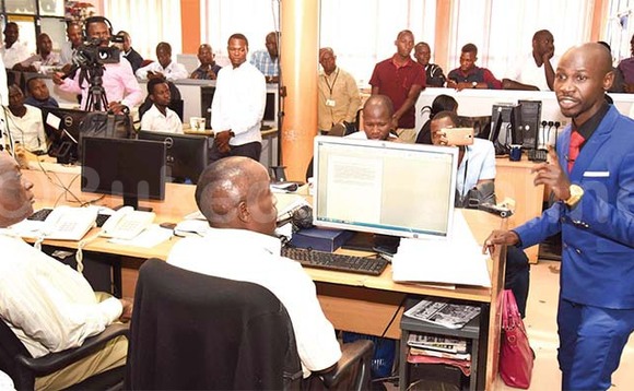 Philo Mwesigwa ng'annyonnyola Philo Mwesigwa ng'annyonnyola