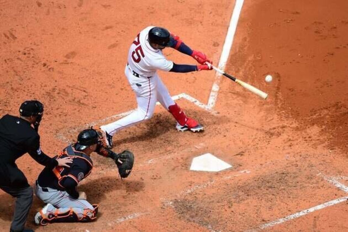 Red Sox's late inning surge gets job done over Tigers