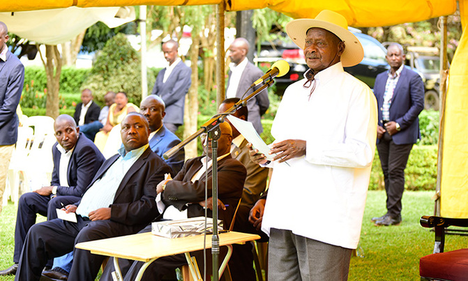 Rally citizens to fight poverty, Museveni urges leaders Rally citizens to fight poverty, Museveni urges leaders