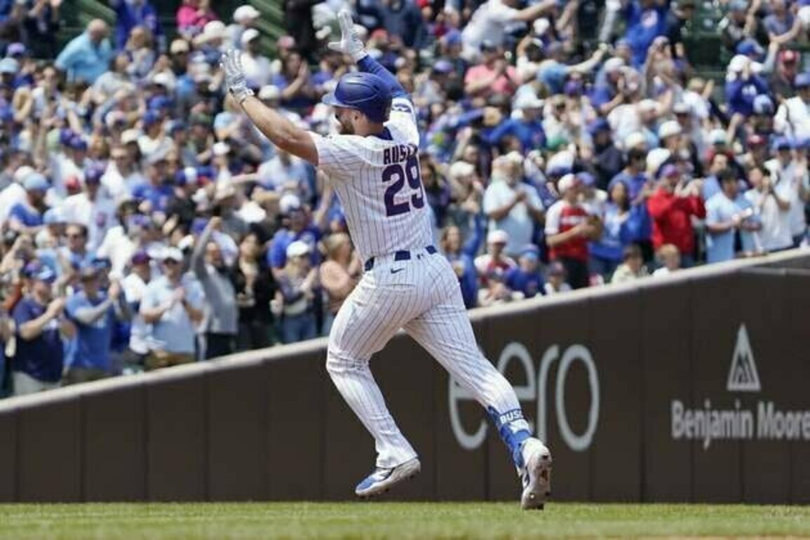 Michael Busch leads hit parade as Cubs beat Reds