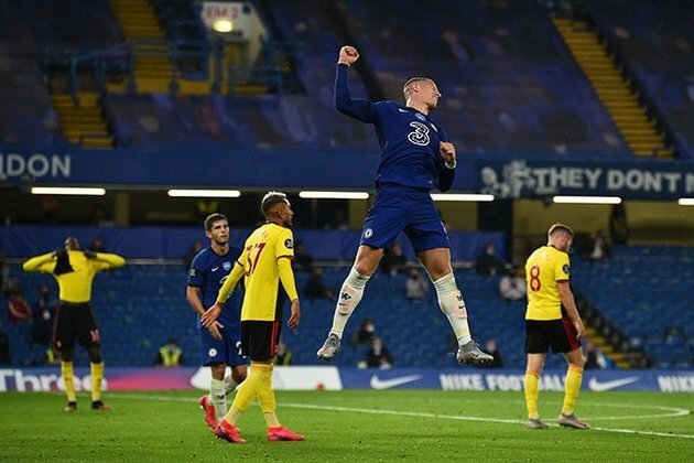 Chelsea bounce back to cruise past Watford