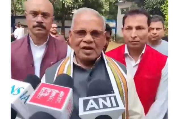 "'He did nothing as Deputy CM; now makes fake promises': Jitan Ram Manjhi on Tejashwi