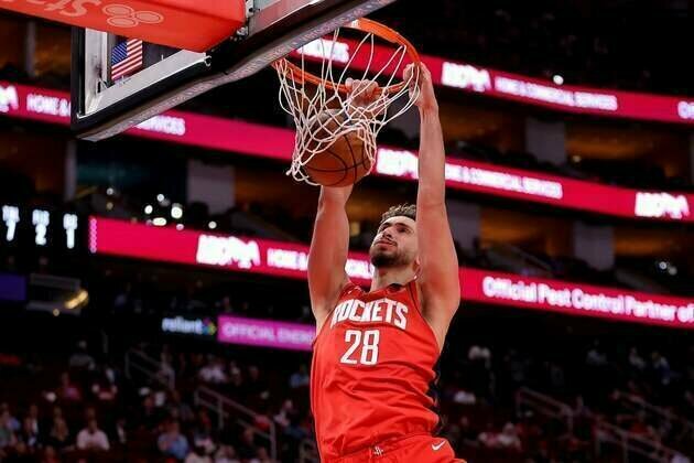 Behind bench, Rockets take down Nets