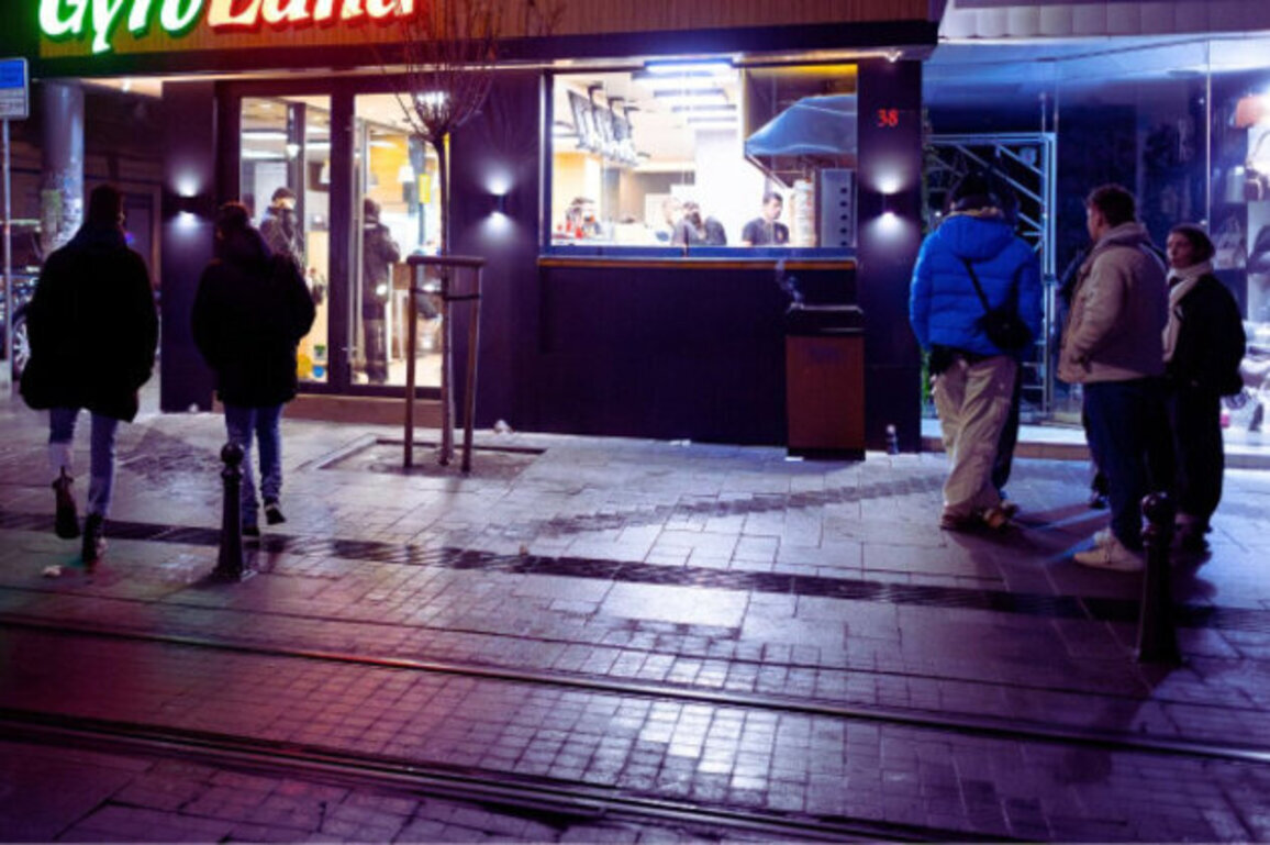Bulgarias Consumer Confidence Falls to Lowest Level Since 2022