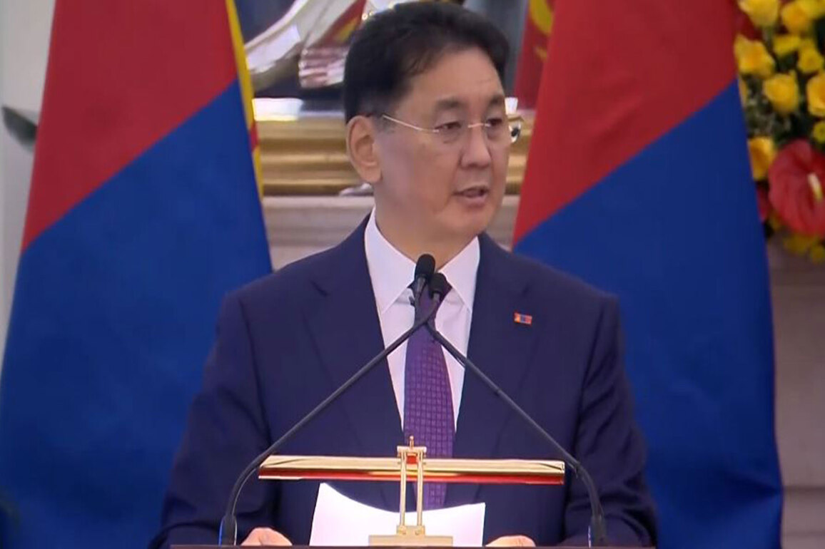 Mongolian President praises India's contribution to global energy transition, expresses interest in joining International Solar Alliance