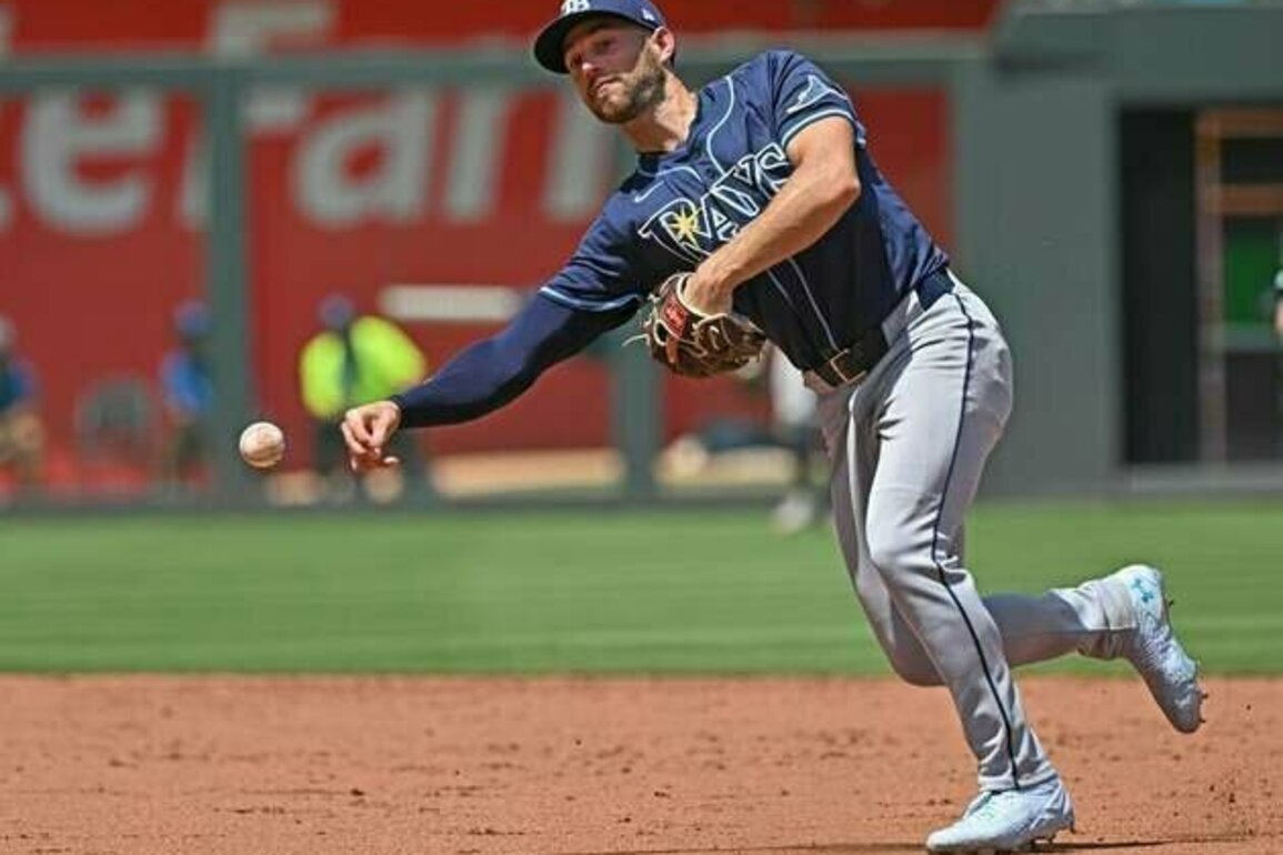Rays reinstate All-Star 2B Brandon Lowe from IL
