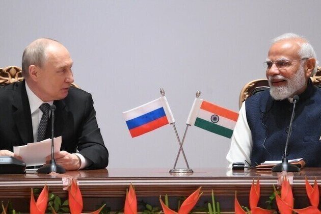 Indian refiners looking to increase Russian oil purchases  Bloomberg