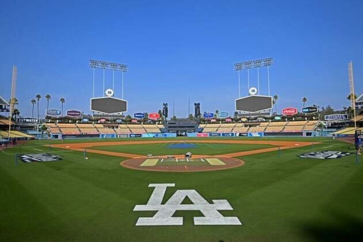 Report: Uniqlo buys naming rights at Dodger Stadium