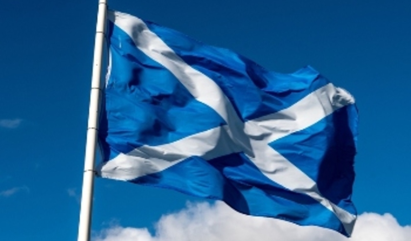 Long waits continue to fall in Scotland