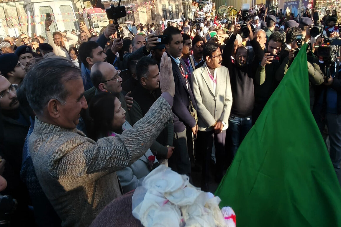 Himachal: 9-day winter carnival begins in Shimla; CM Sukhu welcomes tourists