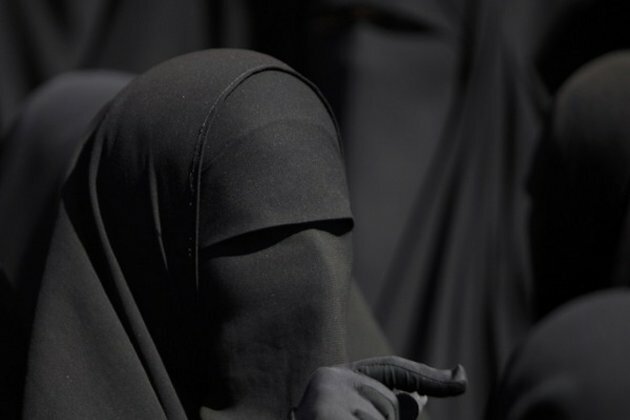Afghan women across globe wear traditional clothes