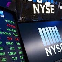 Wall Street in turmoil at week's-end, all major indices plunge