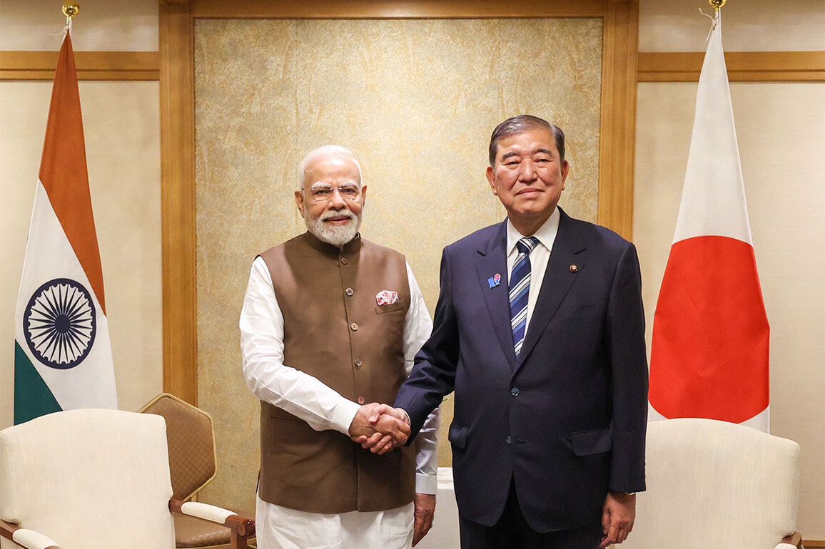 "Looking forward to discussions to strengthen Japan-India relations," says Japan's PM