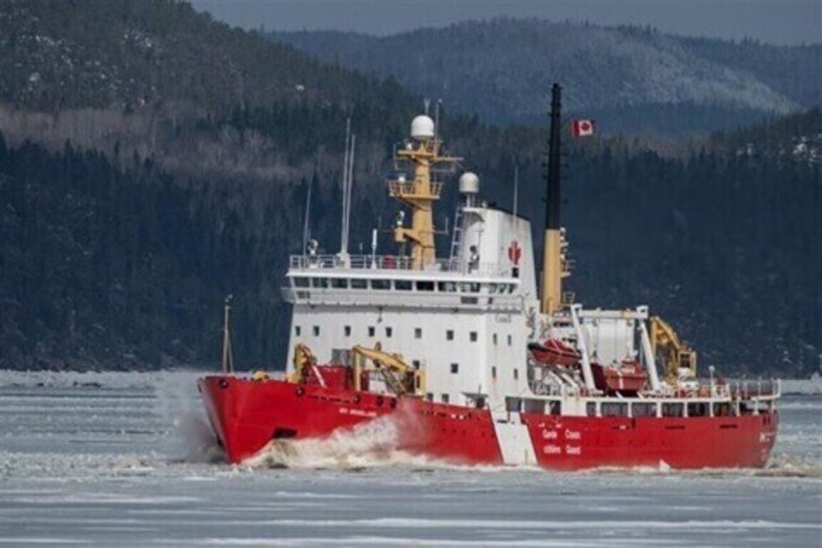 Icebreaking in Bath, Ontario
