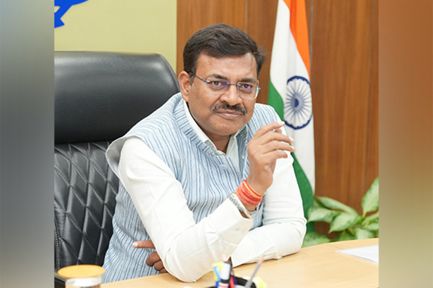 Uttarakhand Chief Secretary Anand Bardhan reviews arrangements in Secretariat