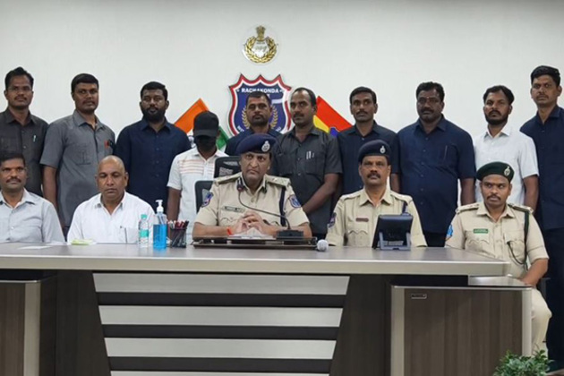 Telangana: One person arrested in Hyderabad for smuggling elephant ivories