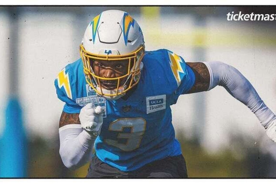 3 Chargers Players to Watch Against Cowboys in Week 16