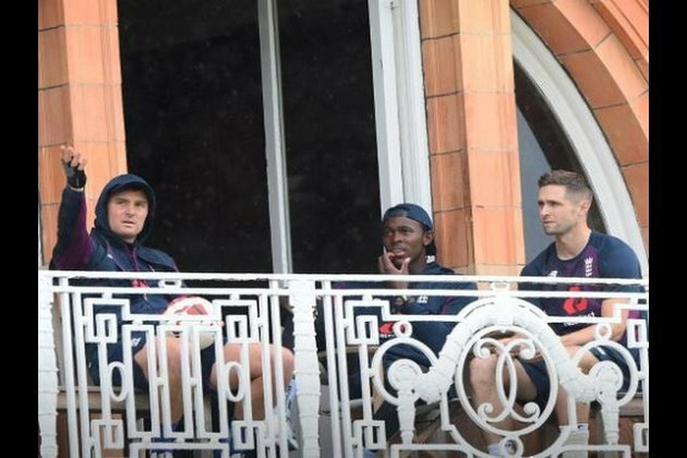 Second Ashes Test: Day one abandoned due to rain