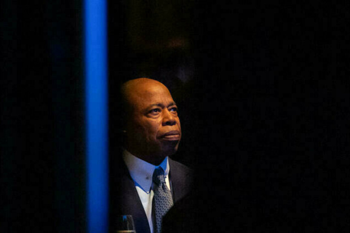 New York Mayor Eric Adams abandons reelection campaign