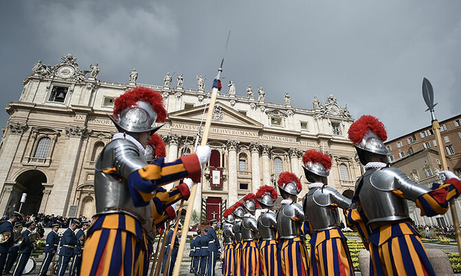 Pope's Easter address marked by heightened security Pope's Easter address marked by heightened security