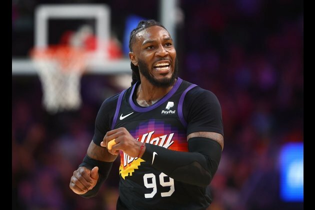 Report: Suns OK for Bucks for talks with Jae Crowder