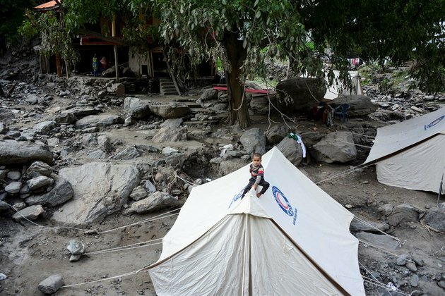 &#039;My entire world was gone&#039; - floods devastate northern Pakistan