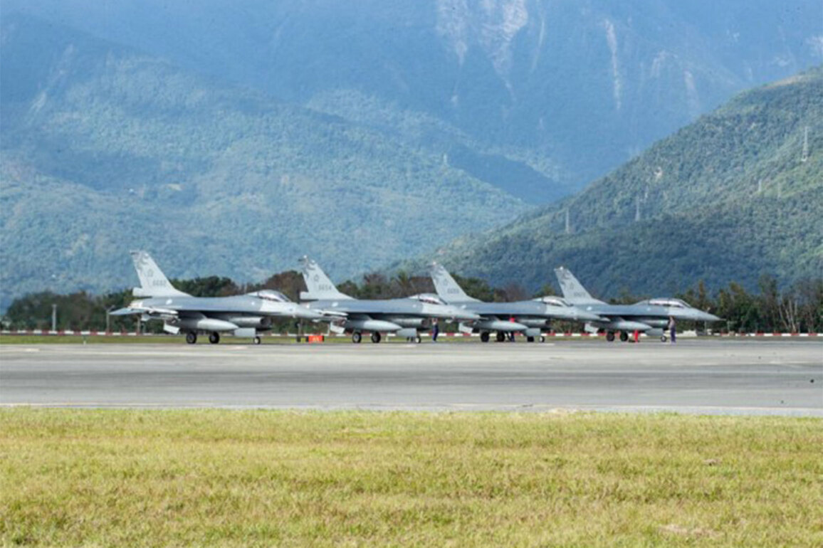 Taiwan detects 29 sorties of Chinese military aircraft, 6 vessels, 2 ships around its territory