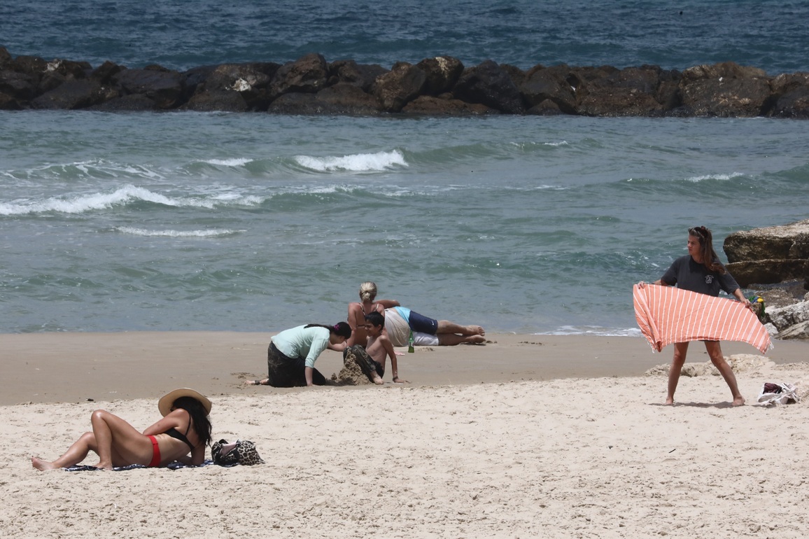 ISRAEL-TEL AVIV-IRAN-CEASEFIRE-LIFE