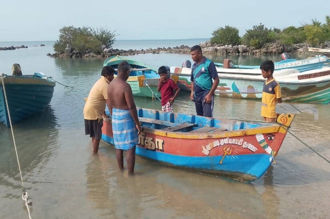 Tamil Nadu fisherman stranded off Sri Lankan coast rescued safely