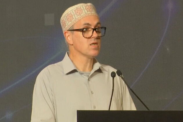 Omar Abdullah highlights J-K's economic journey at IIMBue 2026; condemns terror attack on non-locals in Kulgam