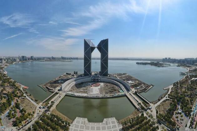 60"FlyOverChina | Landmarks under construction in Shanghai