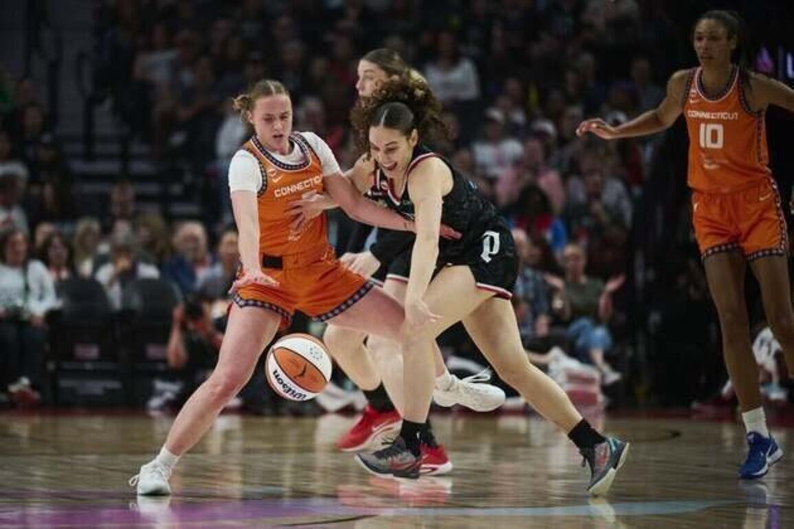 Fire pull away in fourth quarter to beat Sun, extend win streak to 3