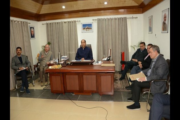 COVID-19 lockdown : Himachal Pradesh CM takes stock of the situation