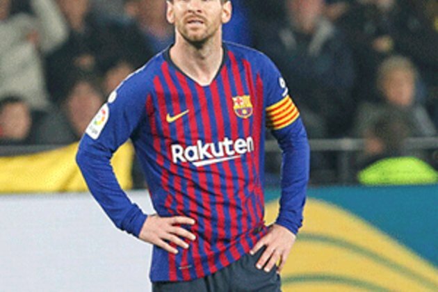 Messi fit for Barca as United attempt another comeback