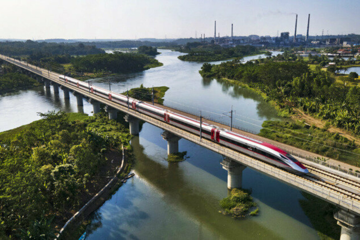 China, Indonesia mark 75 years with stronger trade, cultural ties