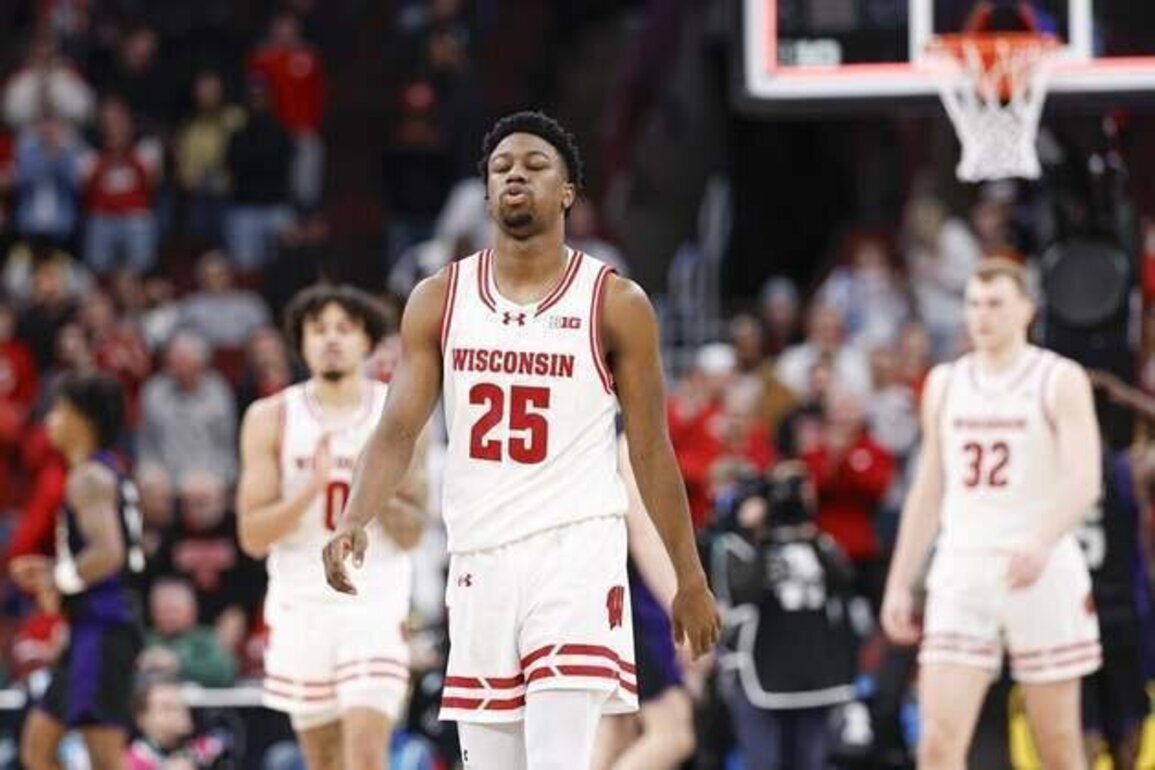 Illinois needs to build on last two outings to get by Wisconsin
