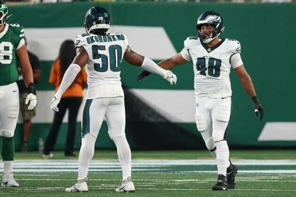 Report: Eagles DE Ogbo Okoronkwo (triceps) likely headed to IR