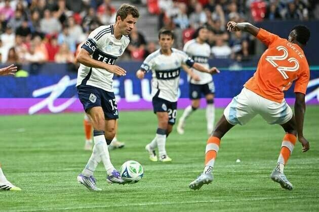 Dynamo earn draw with Whitecaps in Thomas Muller's MLS debut