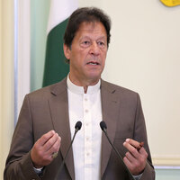 Former cricket captains appeal for better prison treatment of Imran Khan