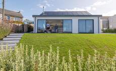Solar panels, heat pumps, and batteries smash installation records