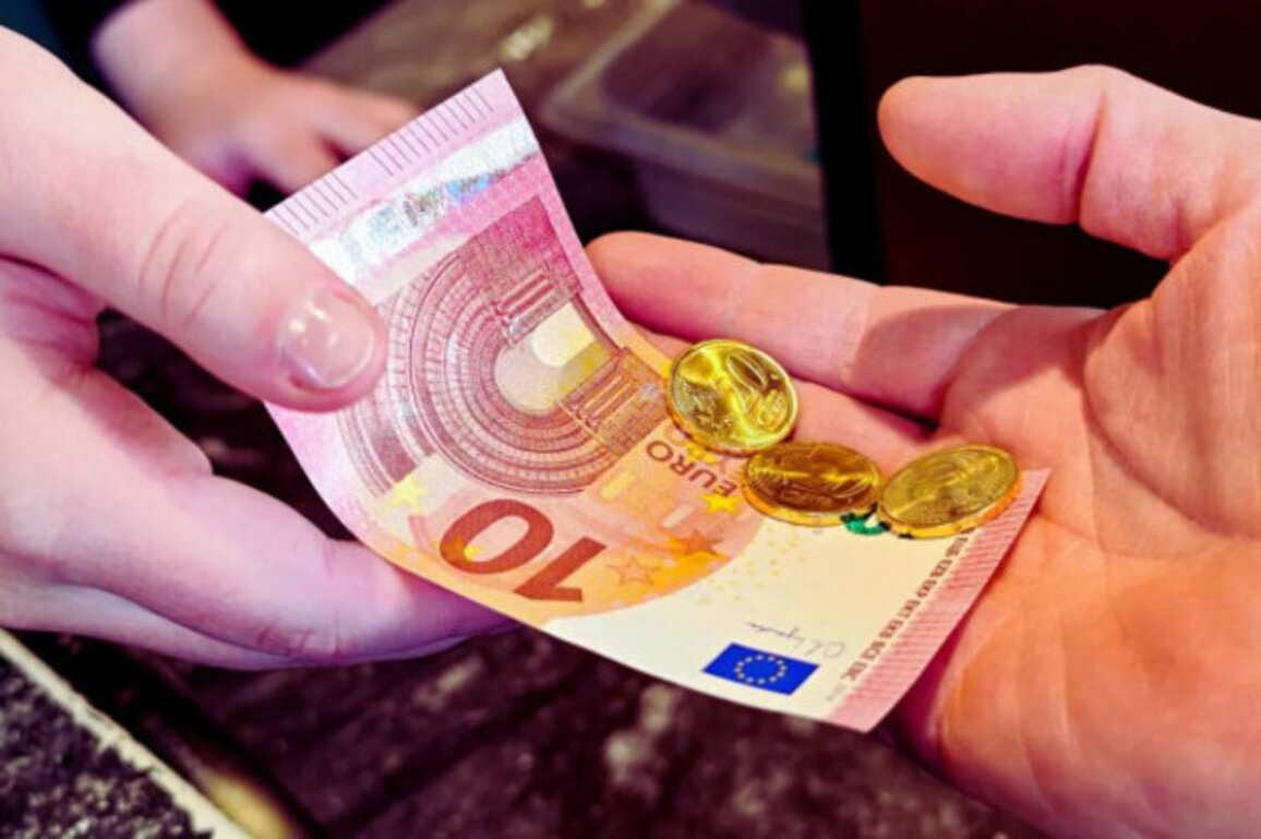 Banks and Post Offices in Bulgaria Face Scrutiny Over Euro Conversion