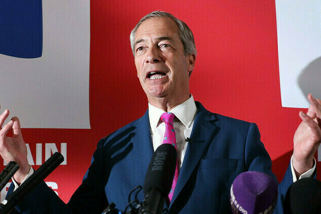 Farages Reform UK overtakes Labour in poll for first time