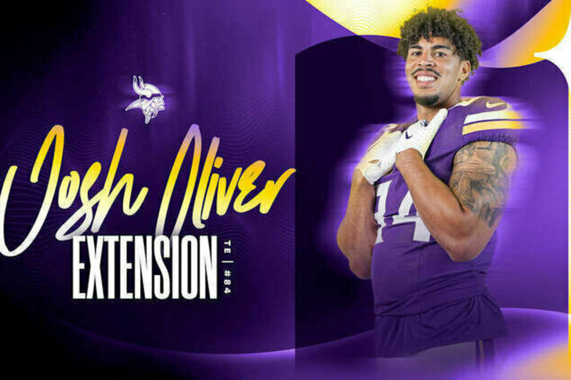 Vikings Agree to Terms on Josh Oliver Contract Extension
