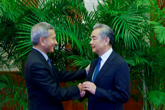 Chinese foreign minister meets his Singaporean counterpart