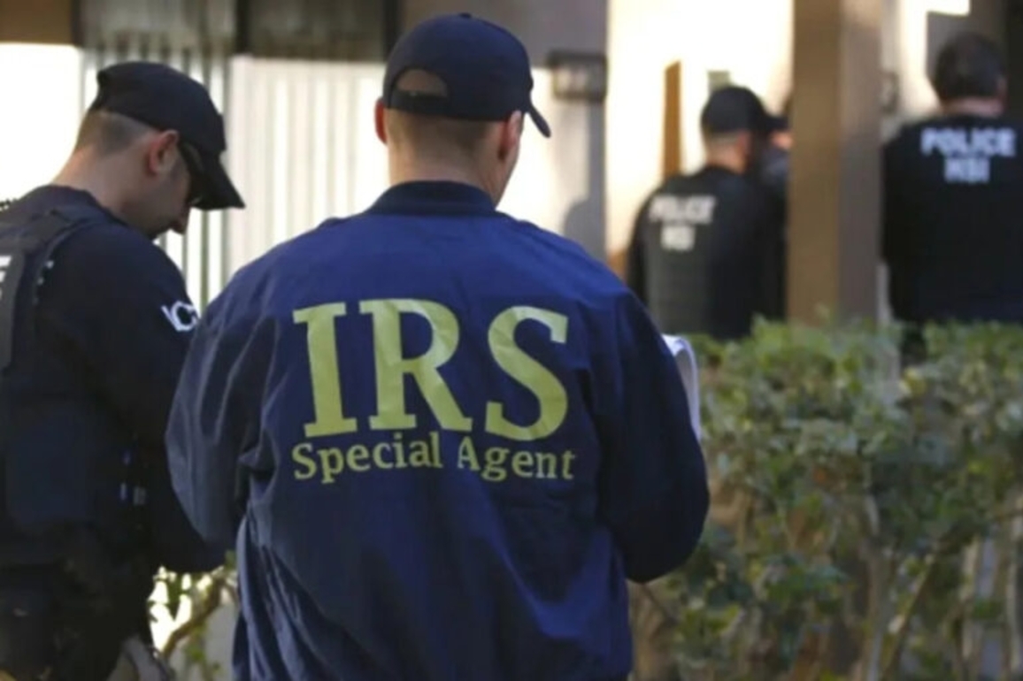 Barry Moore questions why the IRS needs to arm agents  and proposes bill to end it