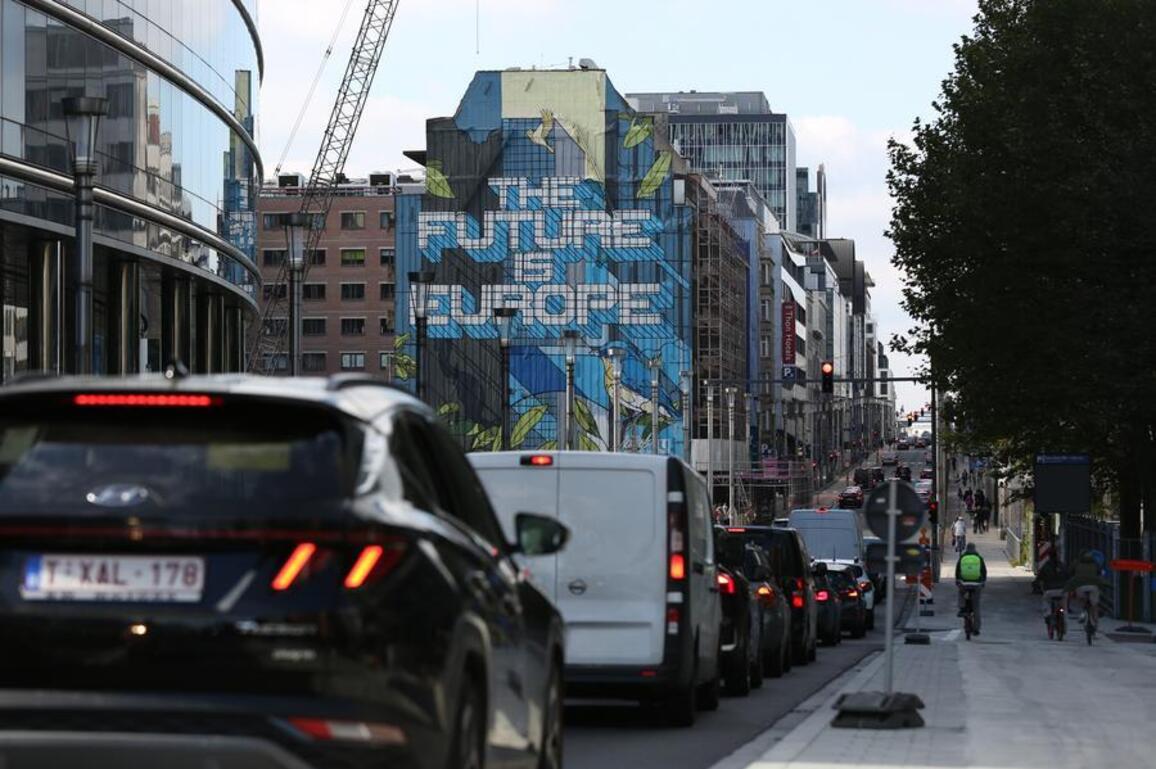 Xinhua Headlines: EU dilutes 2035 zero-emission car goal as green transition faces economic, political headwinds